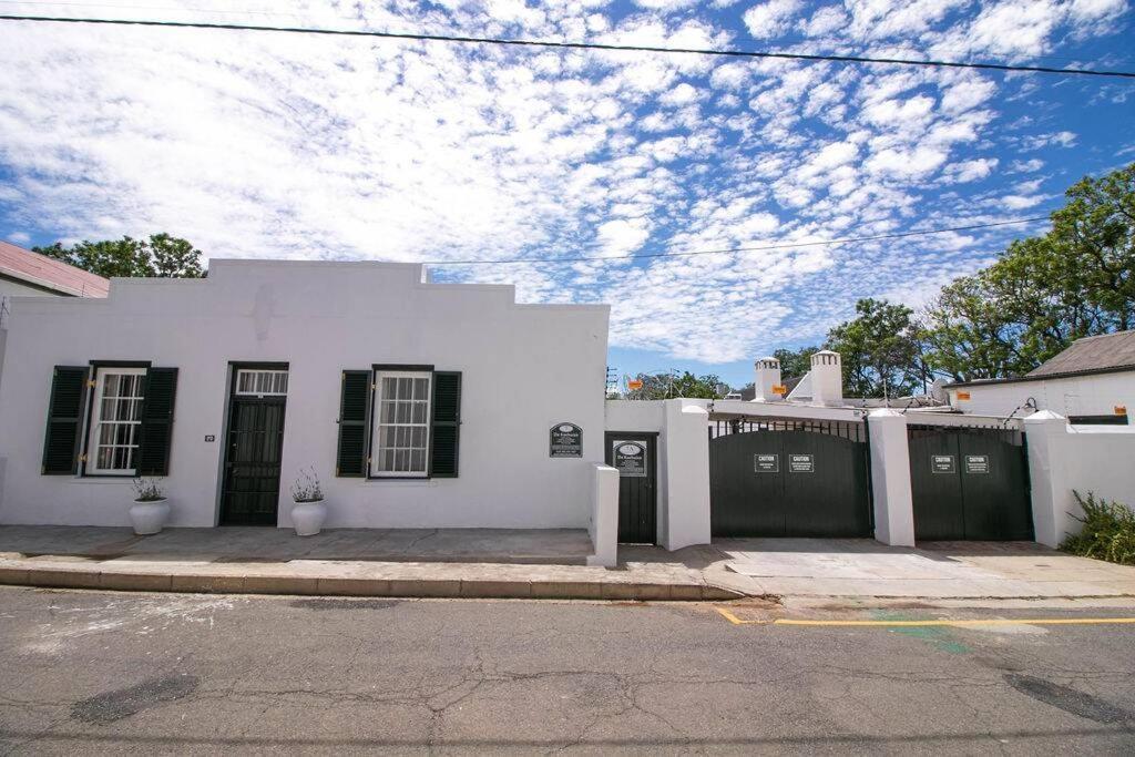 Appartamento De Kothuize 7 Graaff-Reinet Esterno foto